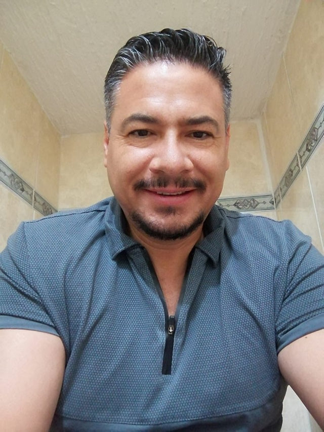 <em>Carlos D.    Mexico</em>